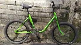 Sepeda model minion uk20 rem terpedo