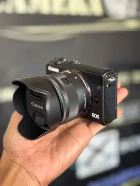 Canon EOS M100 Kit Bonus Banyak Siap Pakai