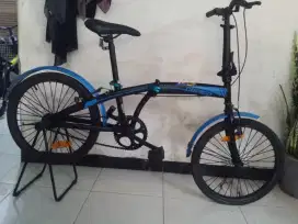 Sepeda lipat uk 20 bekas