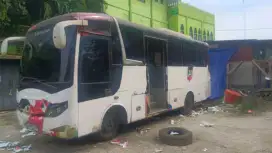 Bus medium Dyna 130xt long 2013 power