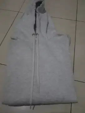 Jaket sweater 4 pcs hrg 200 sz M.L