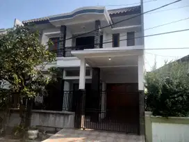 DI JUAL RUMAH 2 LANTAI DI  PONDOK CANDRA WADUNG ASRI, WARU - SIDOARJO