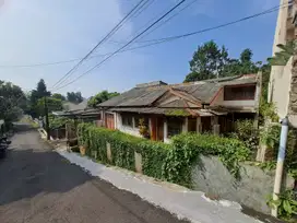 HITUNG TANAH ! DIJUAL RUMAH LINGKUNGAN ASRI CIGADUNG BANDUNG