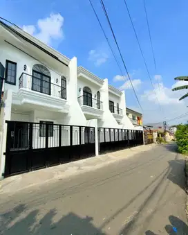 Rumah Baru Design Classic Modern Non komplek Di Cipinang Cempedak Jaka