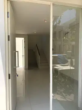 Rumah Grand Pakuwon Cluster Adelaide Minimalis Bisa Nego