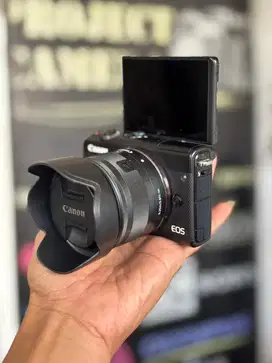 Canon Eos M100 Kit Bonus Tas dan Memory Siap Pakai