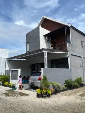 Hunian 2 lantai cakep dalam perumahan lokasi pondok benda tangsel