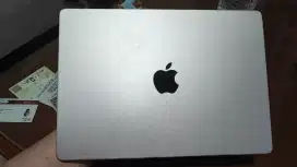Macbook M1 Pro 2021 16/500 14 Inch Japan