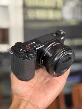Sony ZV E10 Kit Box Warna Hitam Bonus Tas dan Memory