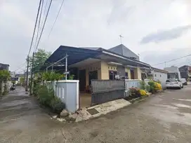 Dijual Rumah Hook Dekat LRT Masnaga Jakasampurna Bekasi