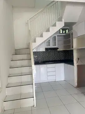 DIJUAL RUMAH LEGENDA WISATA CIBUBUR