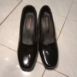 Sepatu Pantofel