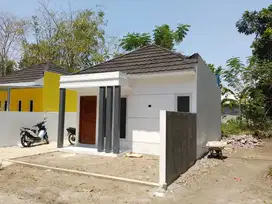 RUMAH BARU MURAH STRATEGIS DEKAT JL JOGJA - SOLO SLEMAN YOGYA