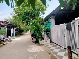 Rumah Full Renovasi SHM di Villa Mahkota Indah Tarumajaya Bekasi