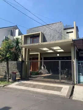 Jual Rumah LUAS di BAWAH HARGA PASAR di Batununggal kota Bandung
