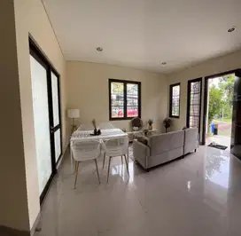 JUAL RUMAH SAVIA BSD CLUSTER ZEVA TANGERANG BANTEN