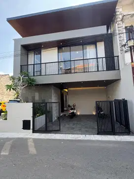 Rumah Mewah Full Furnished Di Tengah Kota Jogja