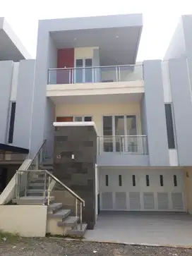 Dijual rumah siap huni Dp 0% lokasi 10 menit TOL krukut depok