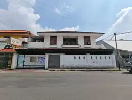 Rumah Cempaka Putih Barat Raya Lokasi Ramai Usaha