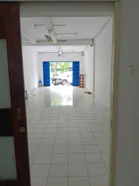 Dijual Ruko Gandeng 2 Lantai Lokasi Strategis di Taman Royal Tangerang