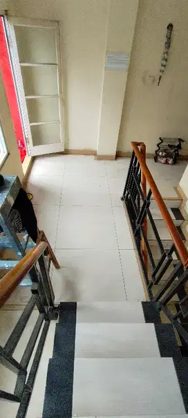 KOS 23 KAMAR 6 LANTAI, MANGGA BESAR