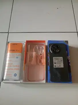 Second Techno Spark 30 pro RAM 8+5 ROM 128 GB Like New
