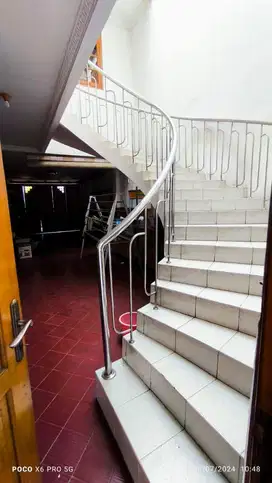 Jual Rumah Dharmahusada cocok utk Tempat Tinggal Kantor Homestay Inves