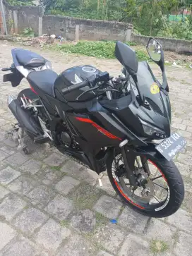Dijual honda CBR 150 tahun 2020