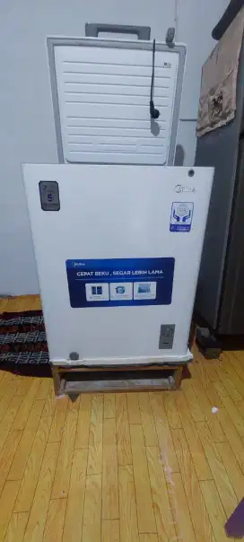 Freezer midea, seperti baru