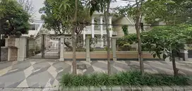 RUMAH MEWAH SIAP HUNI JALAN RAYA DHARMAHUSADA INDAH