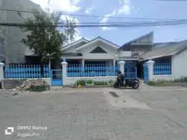 Tanah murah strategis bonus kost 40 kamar di Seturan dekat UPN & YKPN