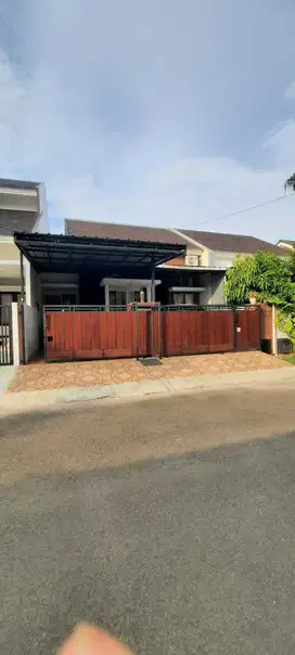 Disewakan Rumah di Cluster Ifolia Harapan Indah Bekasi