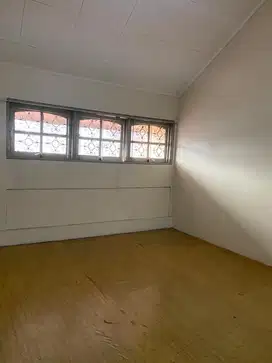 DISEWAKAN RUMAH 2,5 LANTAI CITRA GARDEN 1 KALIDERES JAKARTA BARAT