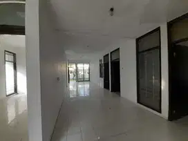 Disewakan Rumah Siap Huni di Jalan Golf Timur Arcamanik