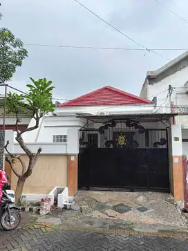 Pakis Tirtosari baru renovasi dkt mayjend darmo permai