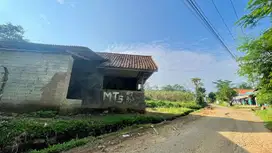 Dijual Murah Tanah dan Bangunan Pinggir Jalan di Bojong Purwakarta