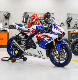 HONDA CBR 1000 RRR FIREBALDE