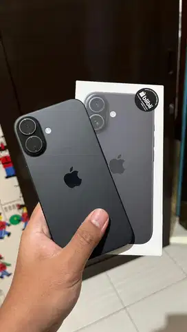IP 16 128 Black garansi resmi