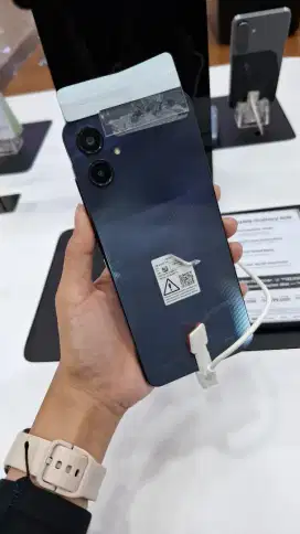 A06 free TA 25watt fast charging