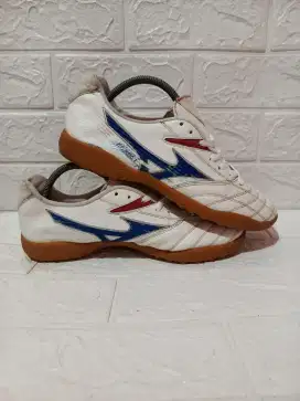 Sepatu Mini Soccer Mizuno Morelia size 44 (28cm)