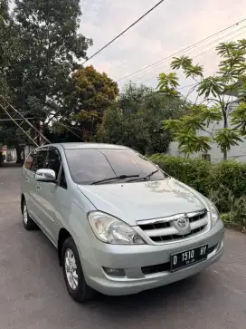 Innova V matic istimewa