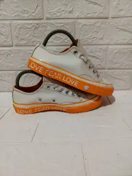 Converse Chuck 70's low love Graphic size 37 fit to 37,5 (23,5cm)