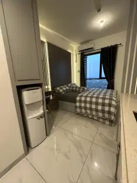 DISEWAKAN APARTEMEN SKY HOUSE ALSUT