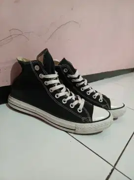 Converse CTAS Hi Black White size 40 fit to 40,5 (25,5cm)