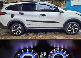Jual mobil TOYOTA RUSH 2018 MATIC warna putih