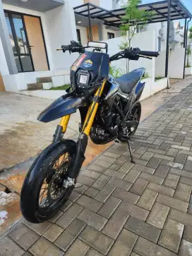 Kawasaki supermoto sudah ganteng tinggal gas