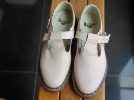 Sepatu Wanita Dr MARTENS AIR WAIR Ori