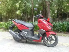 Honda Vario 160 Keyless Thn 2023 merah 99% { di jual cepat }