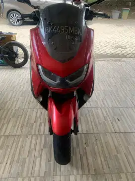 Di jual siapa cepat dia dapat Yamaha nmax tahun 2021 warna merah