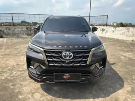 TOYOTA FORTUNER 2.8 GR SPORT VRZ 4X2 2022